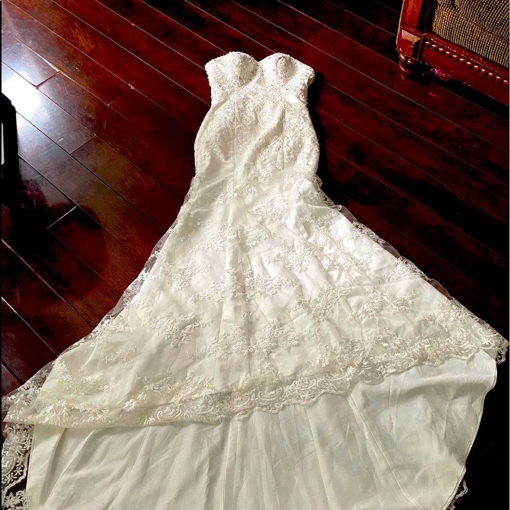 Mermaid style Wedding dress